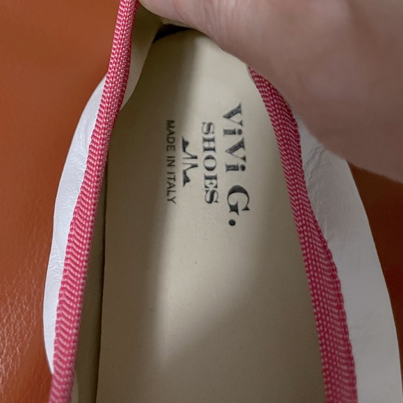 ViVi G white ballerina flats with pink and white checkered toes and backs - Picture 4 of 4